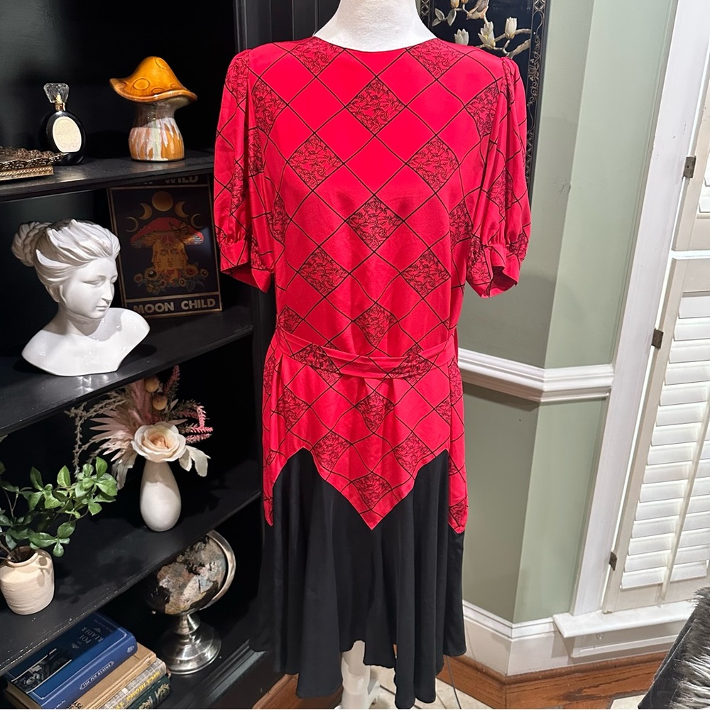 Vintage Silk Studio 100% Silk Red & Black Mini Dress – Size 10